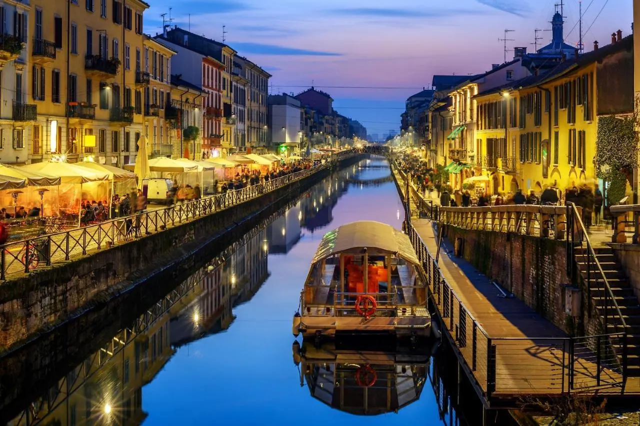 Viale Lunigiana Big Apartments Milan